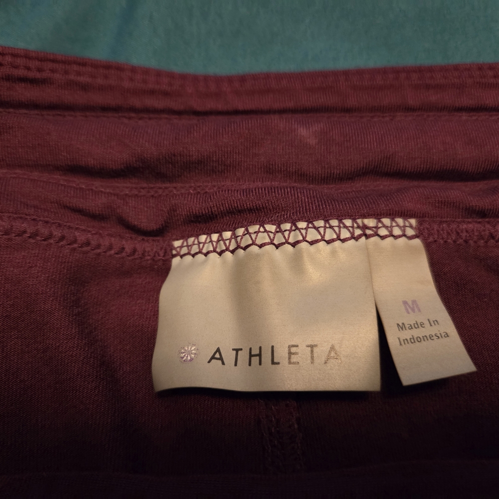 Athleta High Low Skirt in Burgundy - Picture 3 of 3